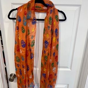 Skull scarf